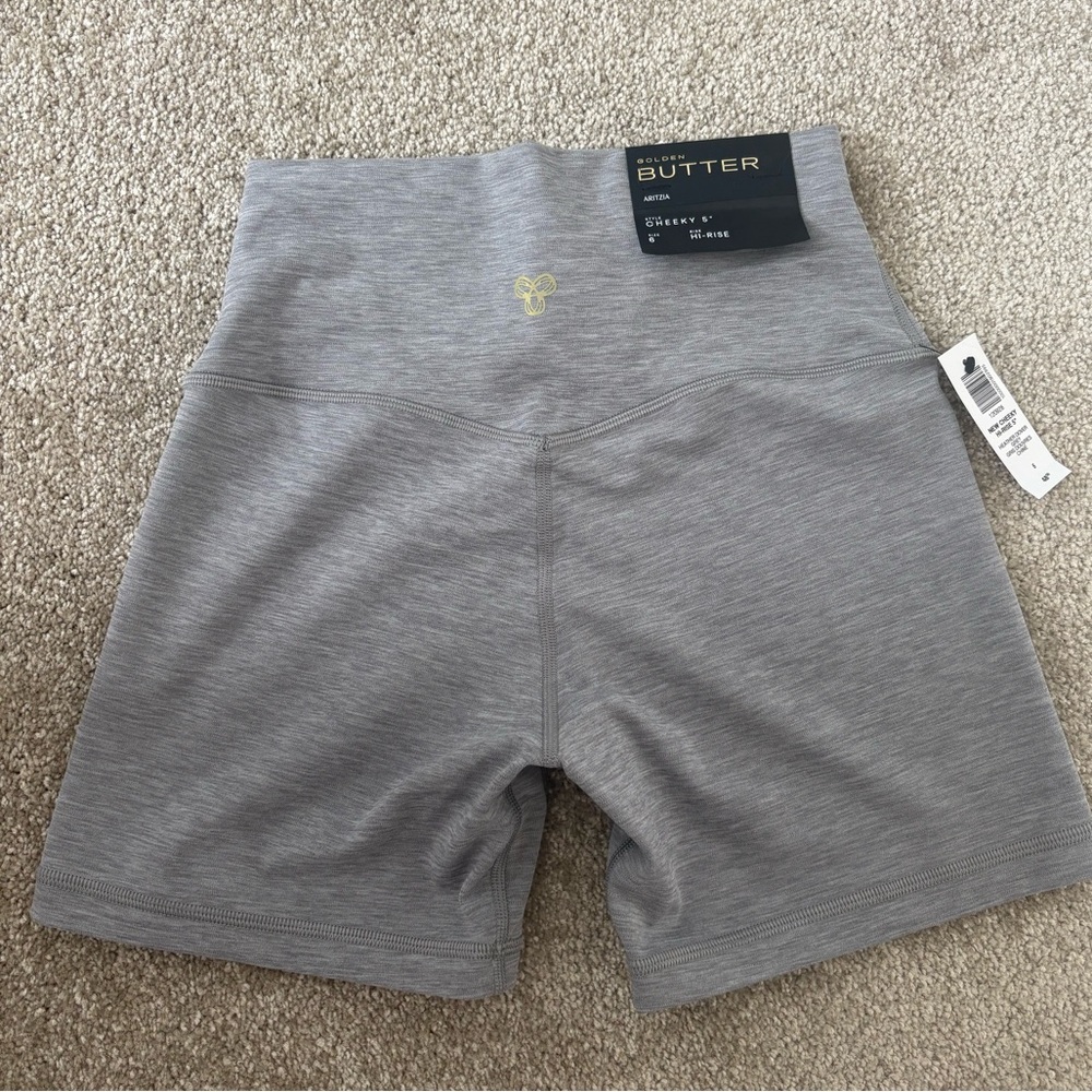 BNWT TNA Golden Butter Shorts in Heather Dover Grey